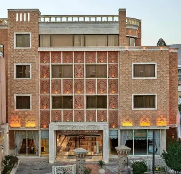 هتل زندیه شیراز